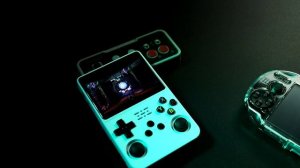 Datafrog R36S - Gameplay PS One Crash Bandicoot 2: Cortex Strikes Back