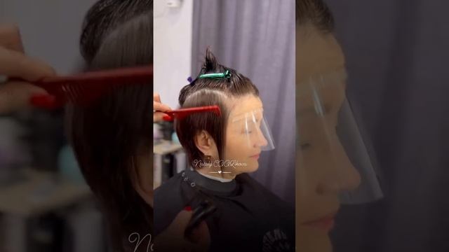 ЖЕНСКАЯ КОРОТКАЯ СТРИЖКА