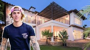 Как живёт Джастин Бибер и сколько он зарабатывает