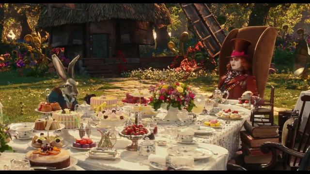 The Past of Red Queen - Alice Through the Looking Glass смотреть онлайн