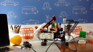 Rubiks Cube Solver based on Lego Mindstorm EV3 Home Edition