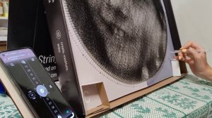 Процесс создания картины из нитей RingString