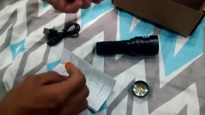 Underwater flashlight Sofirn SD05 Unboxing