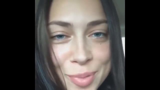 Настасья Самбурская мочит коры угар)))