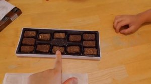 Пробуем ВКУСНЯШКИ из РОССИИ ! Американские дети русского происхождения пробуют русскую еду