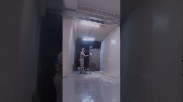 Покраска стен в МОСКВЕ. Склад МОСКВА. Обзор Объекта. 250м2 SuperMalers. Супер Маляры. #shorts