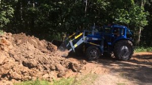 Погрузчик Фаворит-1000 Палехагромаш в работе 1