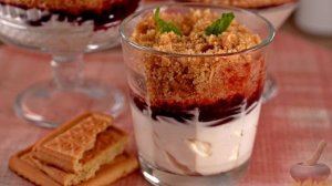 Для ленивых сладкоежек. 
ДЕСЕРТ С ПЕЧЕНЬЕМ И ДЖЕМОМ