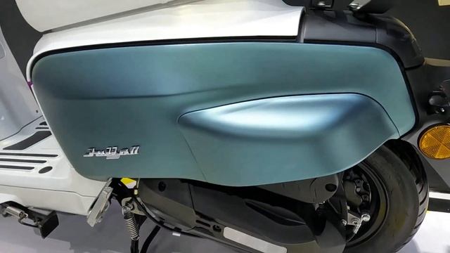 Выставка мотоциклов CFAIR. Часть 34. Скутеры ARIIC. смотреть онлайн