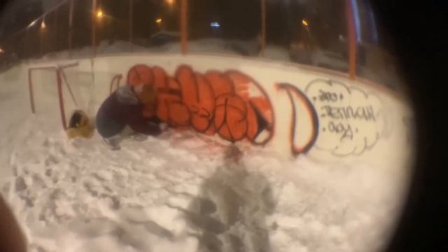 GRAFFITI BOMBING:НЕ ХВАТИЛО КРАСКИ НА КУСОК.ЗИМНИЙ ТЕГГИНГ смотреть онлайн