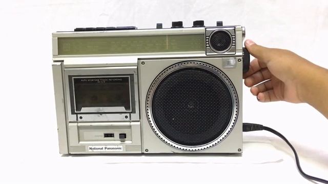 National Panasonic RX 1540 Radio y Reproductor de Cassette смотреть онлайн