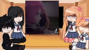 YANDERE SIMULATOR REACTION TO THE TIKTOK IF SENPAI WAS YANDERE