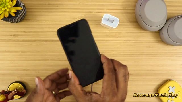 Apple MagSafe Charger Demo & How It Works... смотреть онлайн