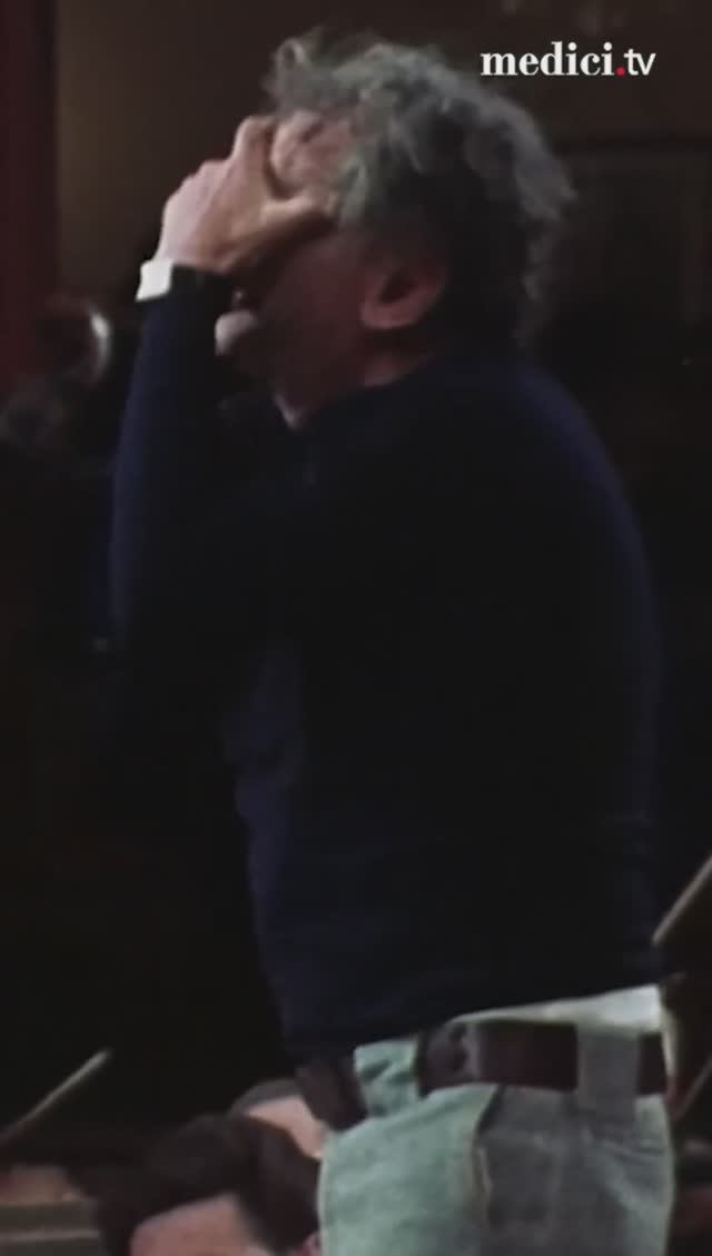 Mahler-getting-crazy-Lenny-Bernsrein-emotional-short смотреть онлайн