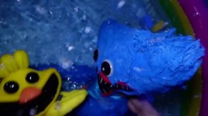 Poppy Playtime 3 - CATNAP & DOGDAY vs SMILING CRITTERS (Pool Party)