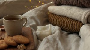 9968977-uhd_3840_2160_25fps