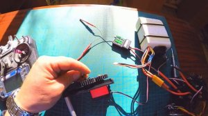 открытие бункера на шестернях