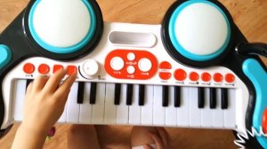 Детское пианино с микрофоном. Обзор игрушек. Отличный инструмент для детей!