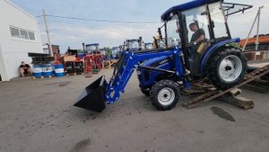 Минитрактор LOVOL TE-404 с фронтальным погрузчиком, отгрузили клиенту в г. Томск