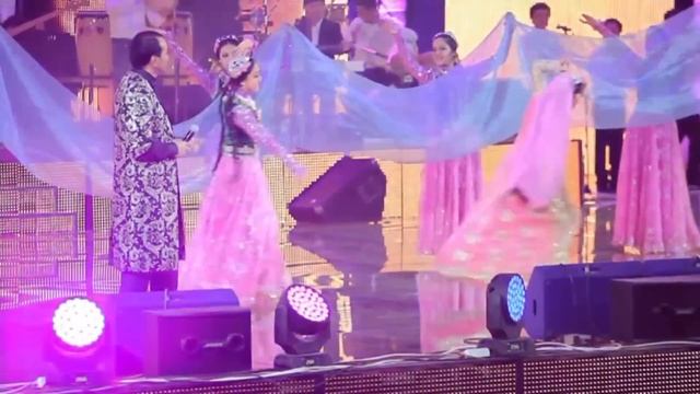 Ozodbek Nazarbekov - 2013-yilgi konsert dasturi смотреть онлайн