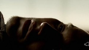 ИЗВРАЩЕНЕЦ заманил ДЕВОЧКУ в свое логово