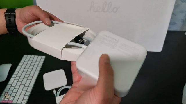 Unboxing The New 2021 iMac with M1 Chip / the Best All In One Desktop / with English Subtitles