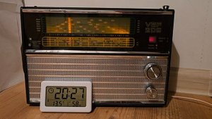 ВЭФ-206. Вечерний прием шарманщиков на 3 мгц.