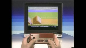 Первая реклама игры Excitebike для NES в 1984 году