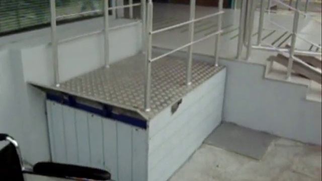Hydraulic platform (Платформа за инвалиди).wmv смотреть онлайн