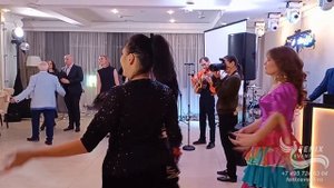 Заказать цыганский ансамбль на праздник, юбилей и корпоратив в Москве - цыгане на встречу гостей