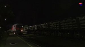 Смена тепловоза ТЭП70-0306 на ТЭП70-0266, станция Новосокольники | TEP70-0306 and TEP70-0266