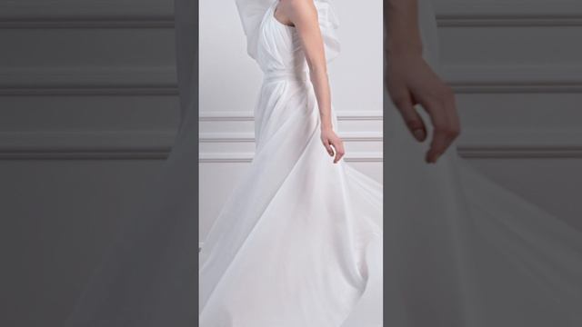 Райли Amore 2023