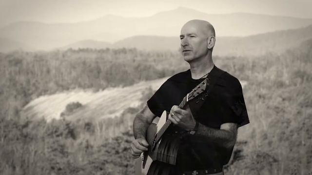 'Trinity' by Julian Charles смотреть онлайн