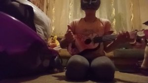 играю на балалайке вроде