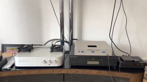 Krell Kid , Plinius 9100 Streaming lossless Apple Music