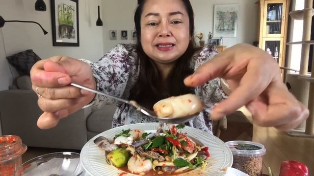 ยำทะเลเผ็ดน้ำตาแตก  🌶🌶🌶และมาสวัสดีวันสงกรานต์ค่ะ
