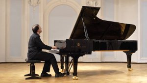 М.П.Мусоргский "Картинки с выставки" M.Mussorgsky "Pictures at an exhibition". Oleg Zemlyanskiy