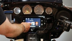 Best Android Auto or Apple CarPlay Wireless Adapter for a Harley Davidson