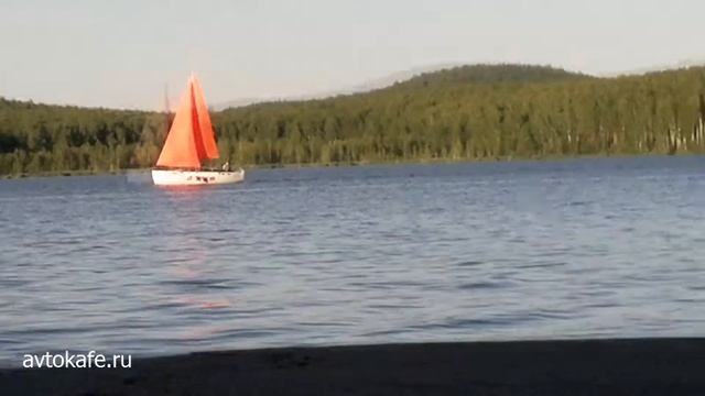 Яхта - Алые паруса.