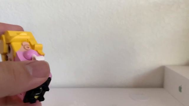 Unboxing Lego Super Mario | Princess Peach starter course set смотреть онлайн