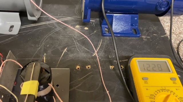 Self Charging Battery System смотреть онлайн