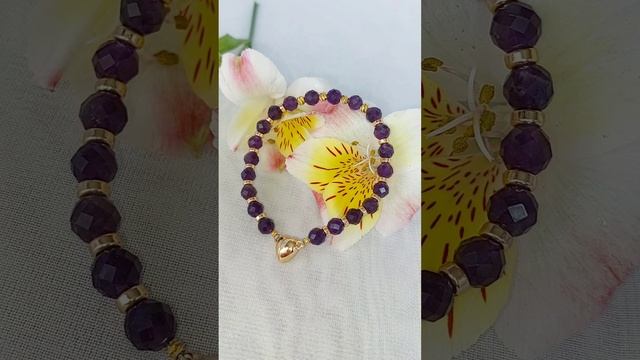 Браслет из камней аметист