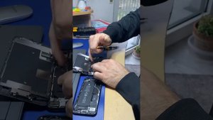 Ремонт iPhone SE 2 2020 заміна корпусу.