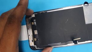 How to fix iPhone 13 pro white screen issue solution | iPhone 13 pro max stuck on White screen issu