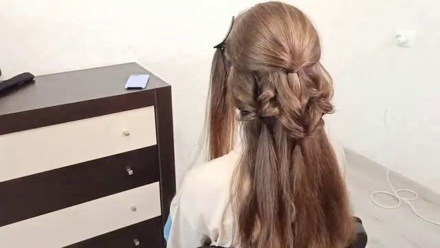 Греческая коса на резиночках. Причёска на длинные волосы. Свадебная причёска. смотреть онлайн