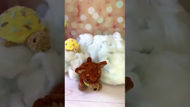 Плюшевые щенок, змейки и пара мелких игрушек)) пробовала новую пряжу с люрексом))