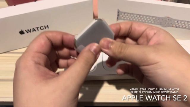 Apple Watch SE 2 44mm. Starlight Aluminum With Pure Platinum Nike Sport Band UNBOXING!!