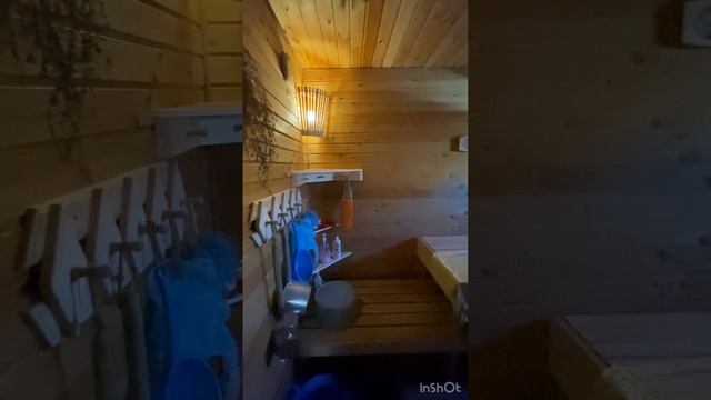 Баня внутри. Комната отдыха и парная