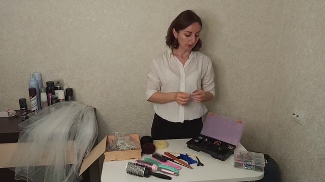 Инструменты мастера по прическам. Обзор плоек мастера по прическам. смотреть онлайн