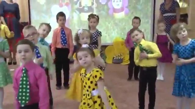 песня 'ДОРОЖКА В САДИК'